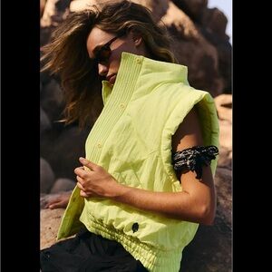 FP Movement  Care FP Scrunch Time Vibrant Neon Yellow Puffer Vest, RARE